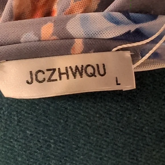 Top - Picture 7 of 9